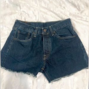 Levi’s cut off shorts